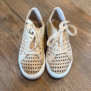 Charles David natural Lace-Up Sneakers